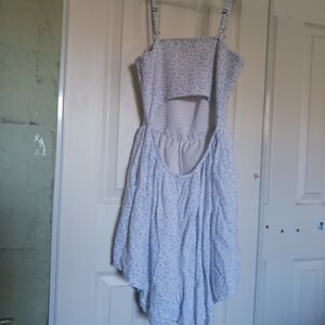 3X$30  Hollister Romper Open Back White Blue Floral Pockes  SZLGreat Conditions